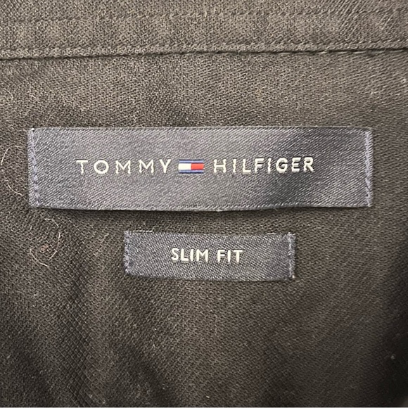 Tommy Hilfiger Slim Fit Men’s Dress Shirt - Picture 2 of 4